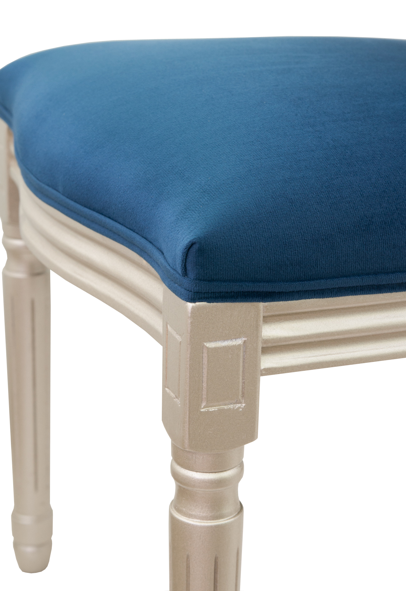 Стул Volker Blue Silver в интерьере