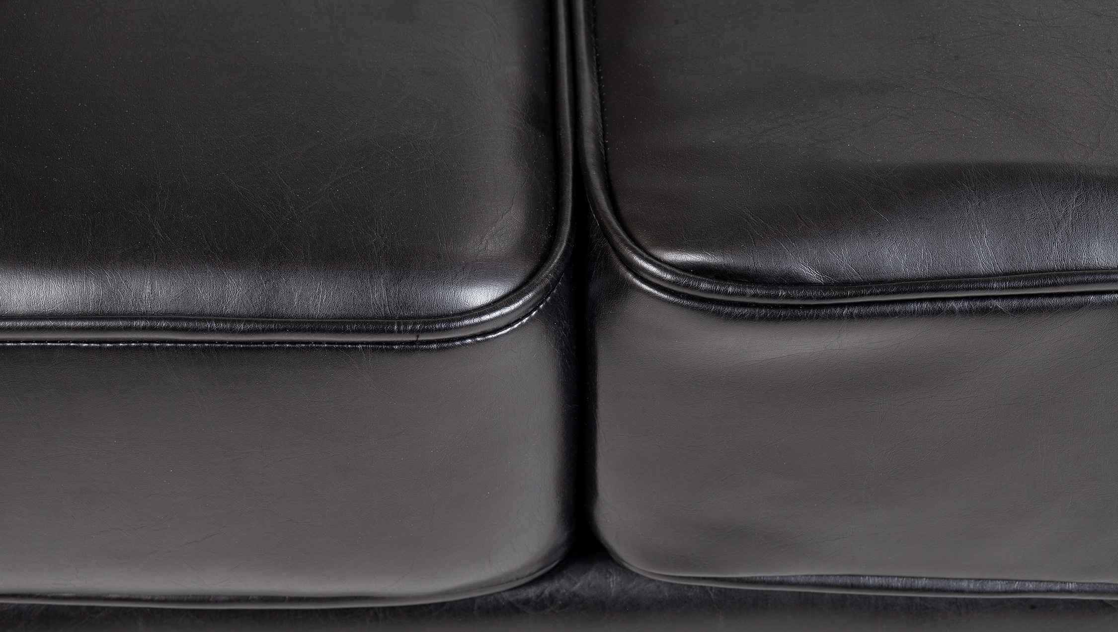 фото Кожаный диван лофт Karo V2 черный