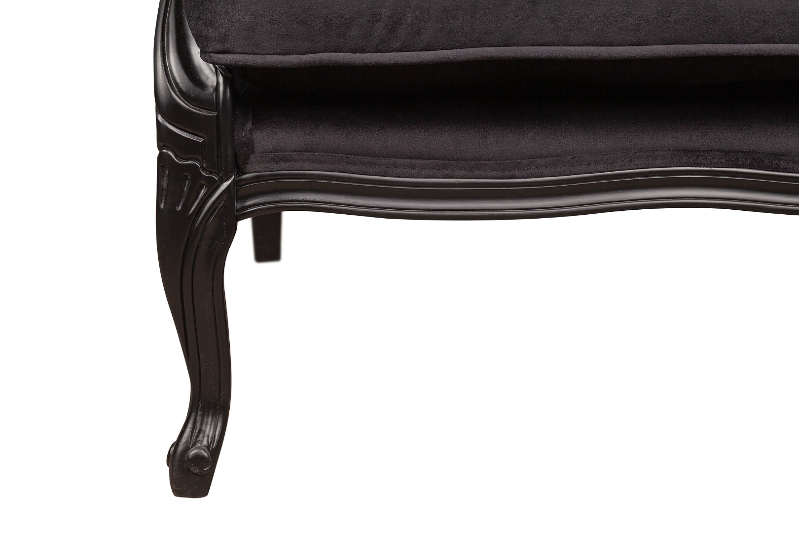 Классическое кресло Trak Black в интерьере