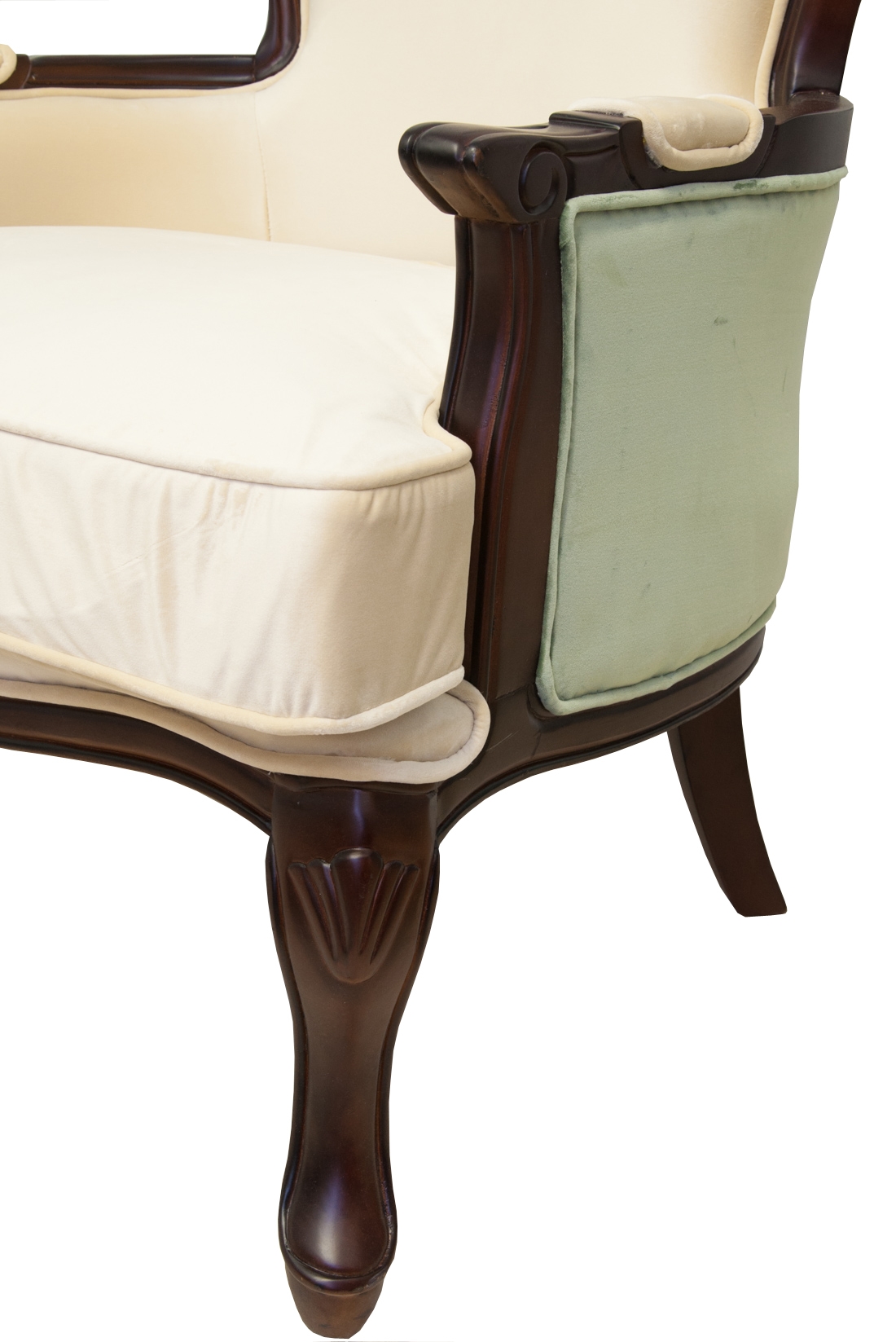 Классическое кресло Diesta Velvet в интерьере