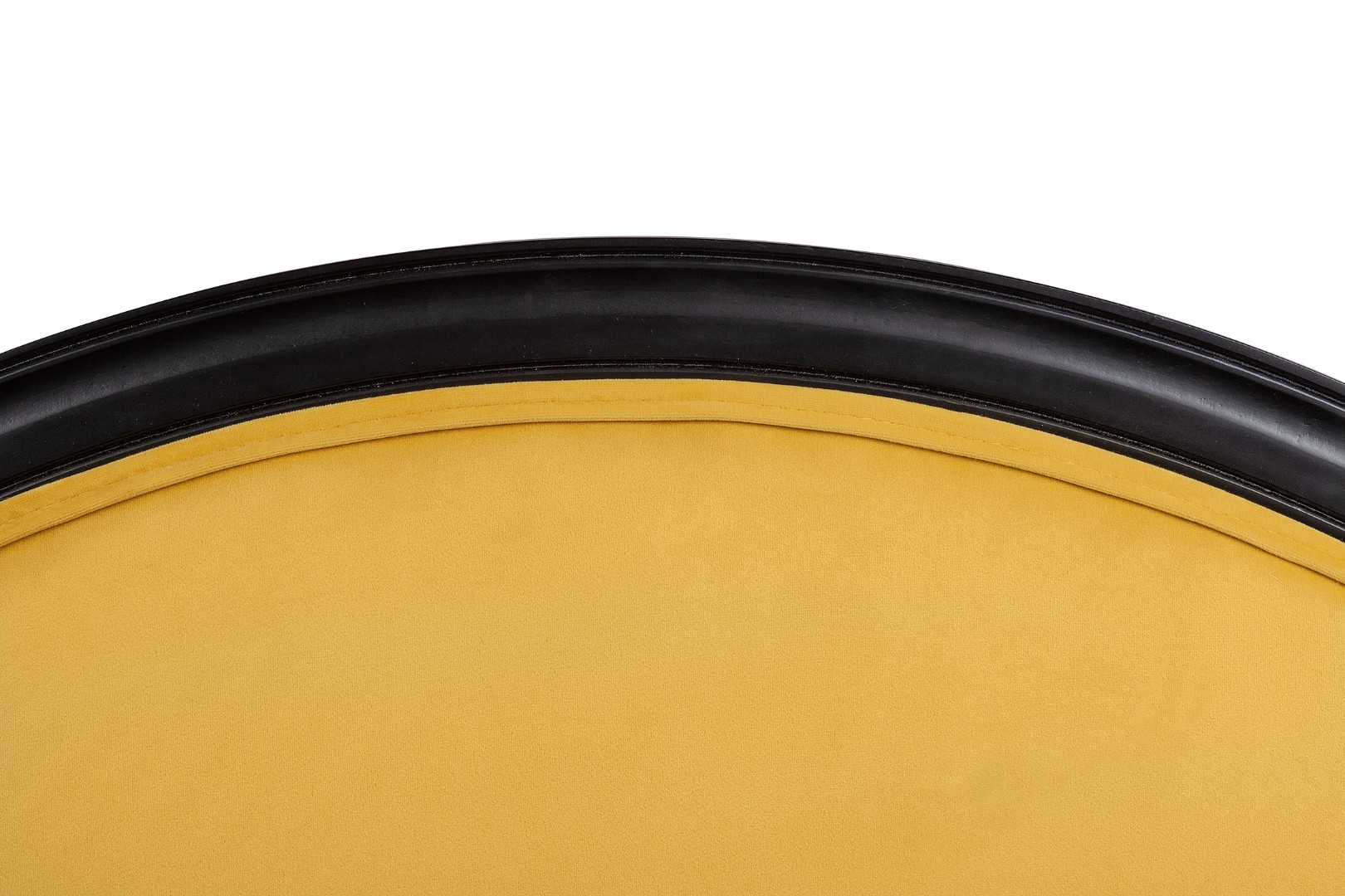 Двухместный дизайнерский диван Brody Double yellow в интерьере