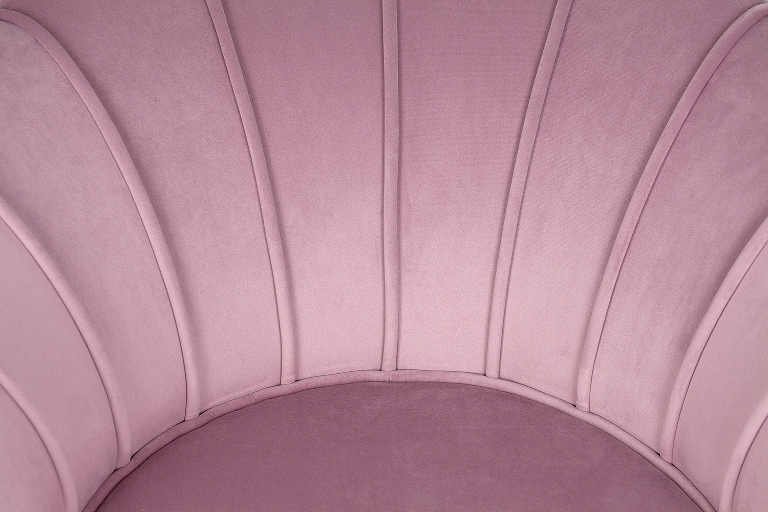 Кресло ракушка Pearl Pink в интерьере в Москве Кресло ракушка Pearl Pink в интерьере