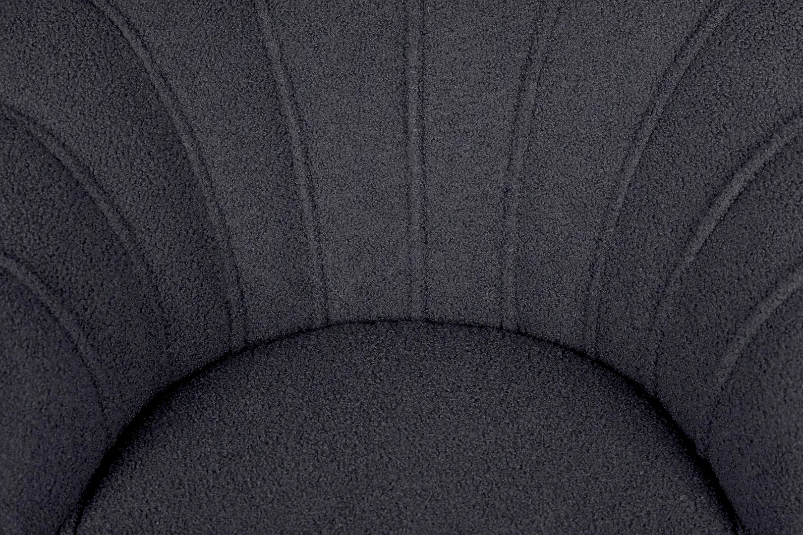 Низкое кресло ракушка Pearl Black Boucle в интерьере