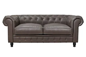 фото Диван из коричневой кожи Chesterfield Brown Leather 2S в интерьере