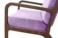 фото Низкое кресло с деревянными подлокотниками Mody Purple фиолетовое