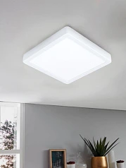 красивые 99247 Светодиодный накладной светильник FUEVA 5, 17W (LED), 210х210, H28, 2100lm, 4000K, сталь, белы в интернет-магазине