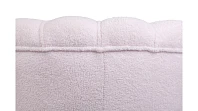 Низкое кресло ракушка Pearl Pink Boucle на черных ножках