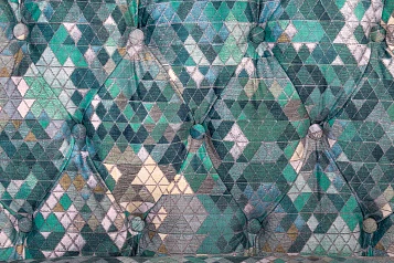 заказать Дизайнерский двухместный диван Rose Triangle