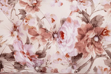 красивый Диван прованс Rose Flower разноцветный на заказ