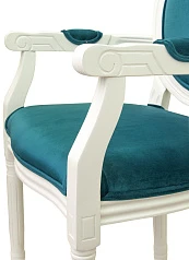фото Мягкий стул с подлокотниками Volker Arm Blue and White в интерьере