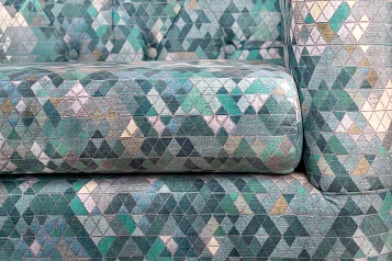 заказать Дизайнерский двухместный диван Rose Triangle