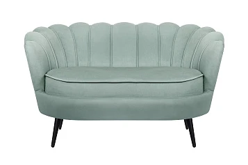 Диван ракушка Pearl Double Green на черных ножках в интерьере