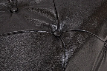 фото Дизайнерский пуф Amrit Black Leather