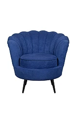Низкое кресло ракушка Pearl синий на черных ножках в интерьере
